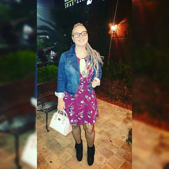 Hello & Welcome to Saucy 2nd✋Thrift 👜👠👗🎀🏠 - Picture 4 of 14